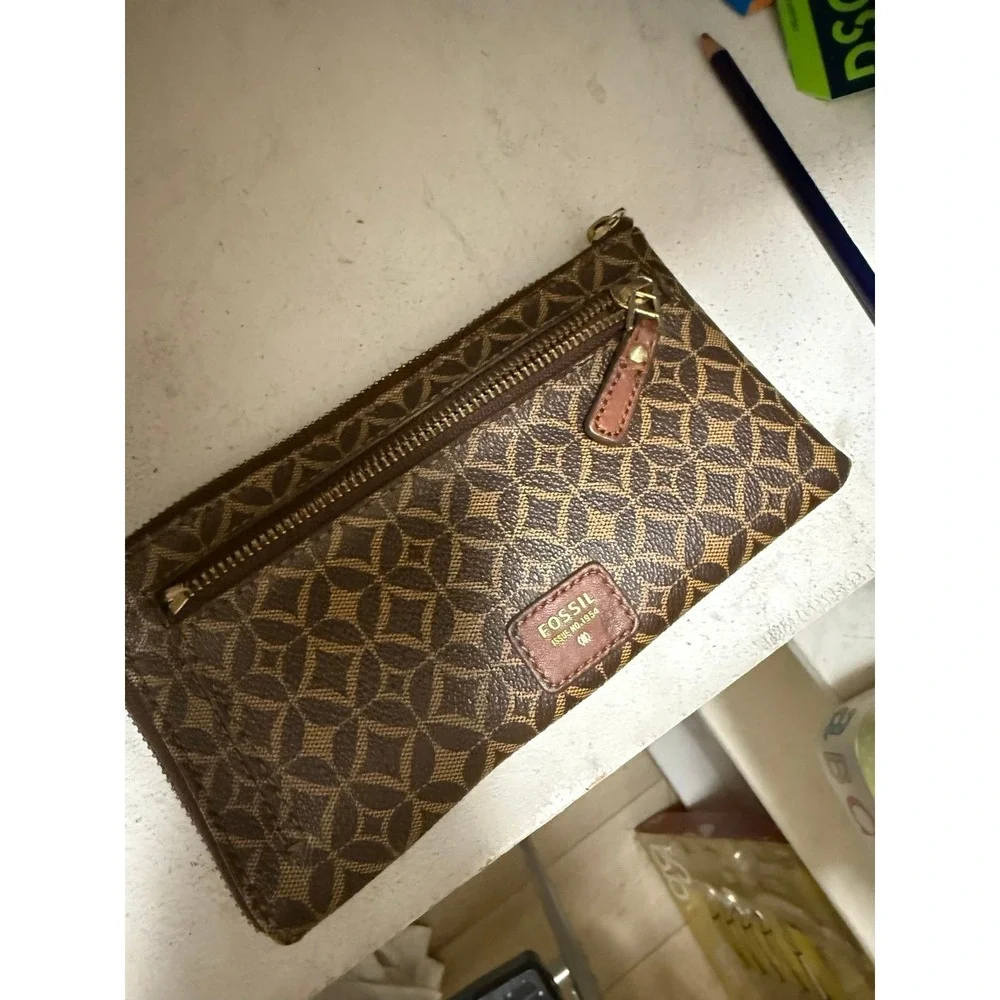 Fossil leather wallet